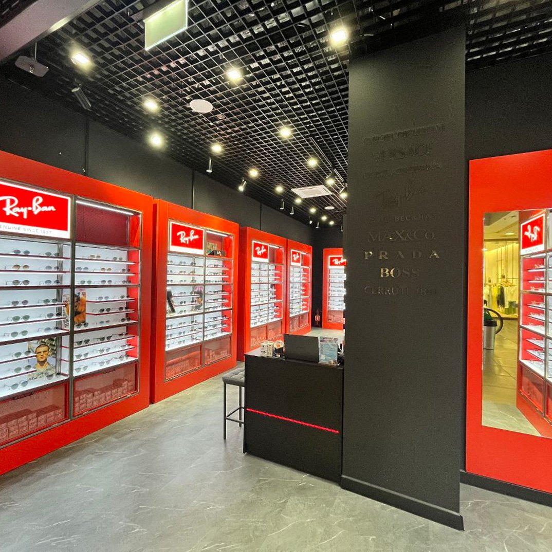 Ray-Ban