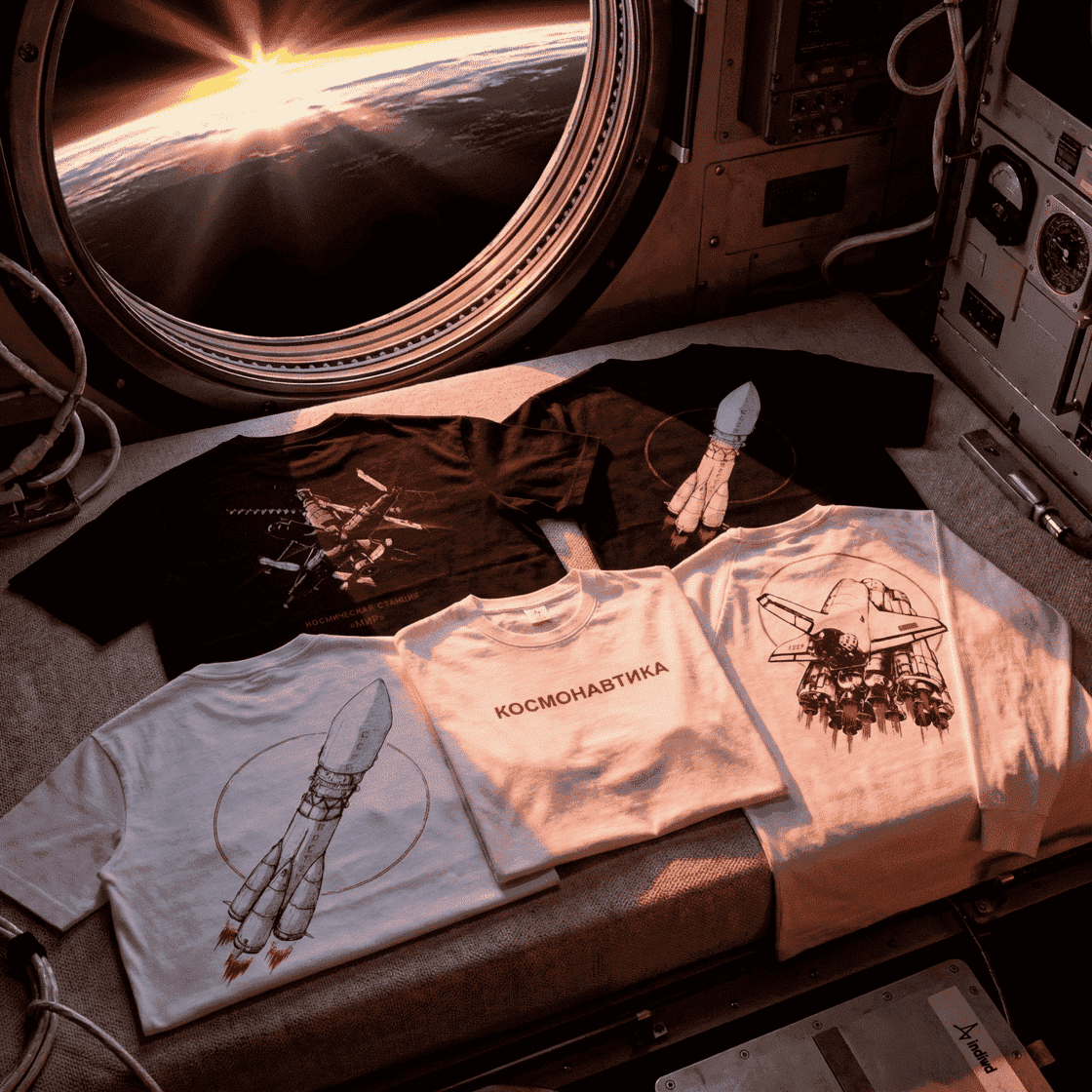 Коллекция "Космонавтика" в indiwd